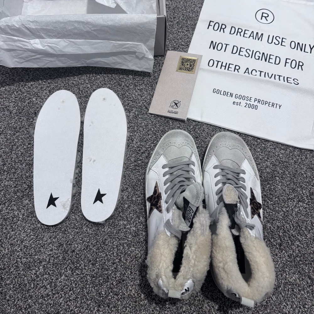 NWT RARE GOLDEN GOOSE HIGH TOPS